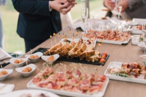 Catering voor een verjaardag: waar moet rekening mee worden gehouden?